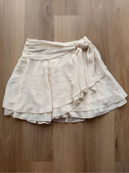aerie Dresses & Skirts - Aerie Ivory Layered Ruffle Wrap Skirt XS Tie Waist